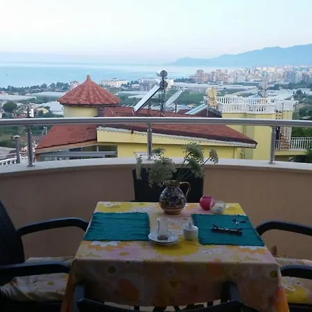 Cozy In אלאניה